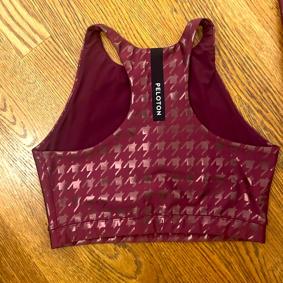 PELOTON Burgundy Houndstooth Set - Picture 6 of 7